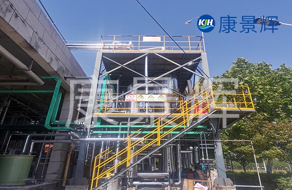 黑龍江多效蒸發(fā)器項(xiàng)目處理量在10T/H到60T/H不等，所以價(jià)格也會(huì)有不一樣，大約在百萬(wàn)以上、幾千萬(wàn)不等，